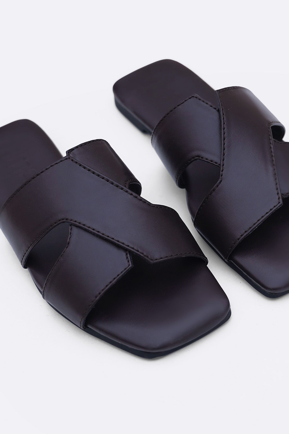 COFFEE YELITZA CROSS SLIDES