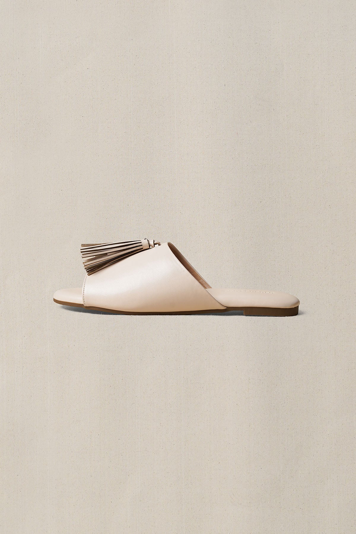 OFF WHITE TROPIC TASSEL SLIDES
