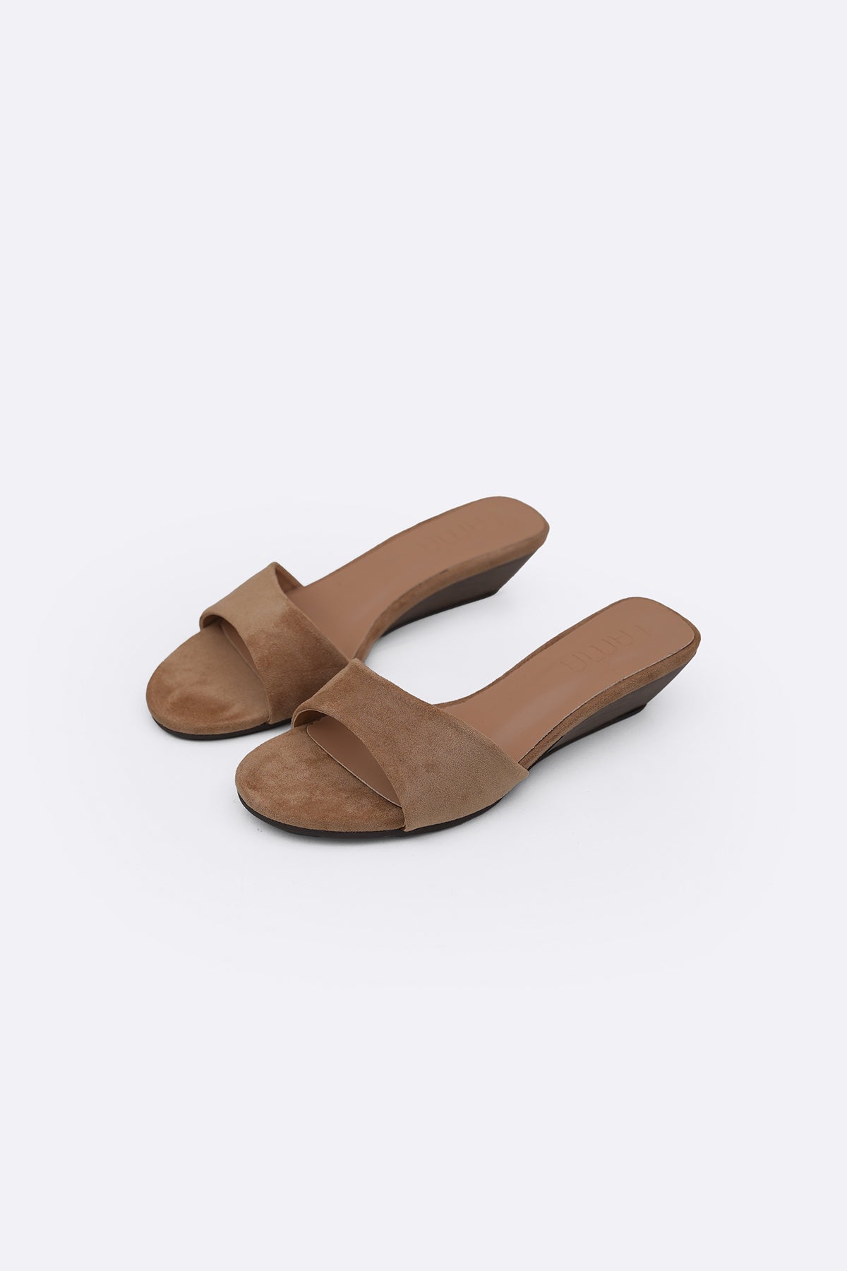 BEIGE MINI SPRING WEDGE