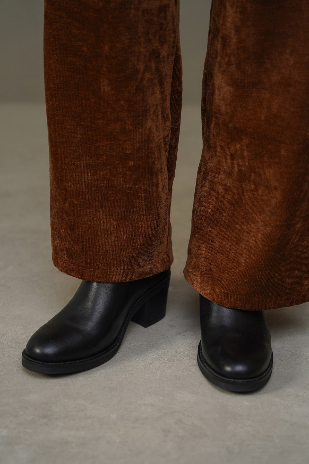 BLACK BLOCK LEATHER BOOTS