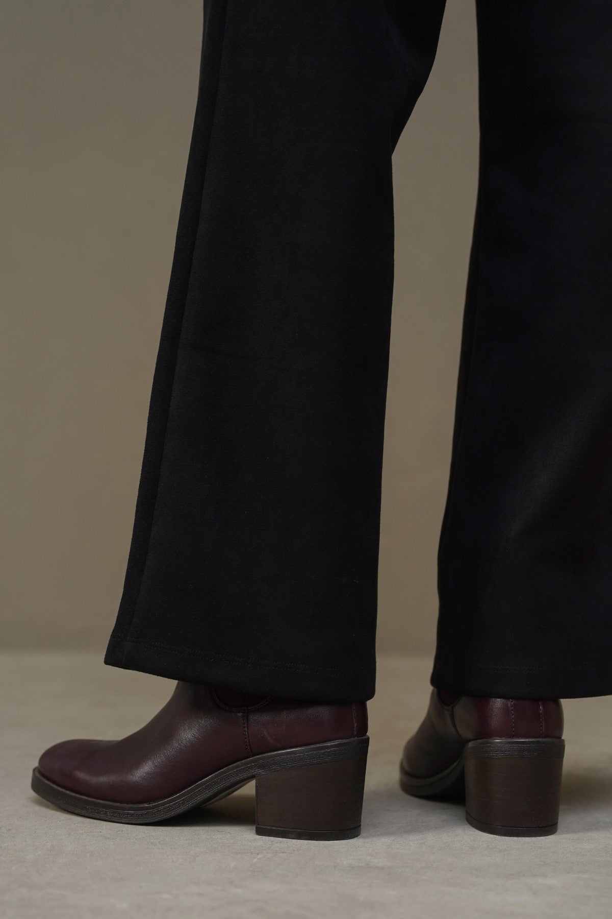 BURGUNDY BLOCK LEATHER BOOTS
