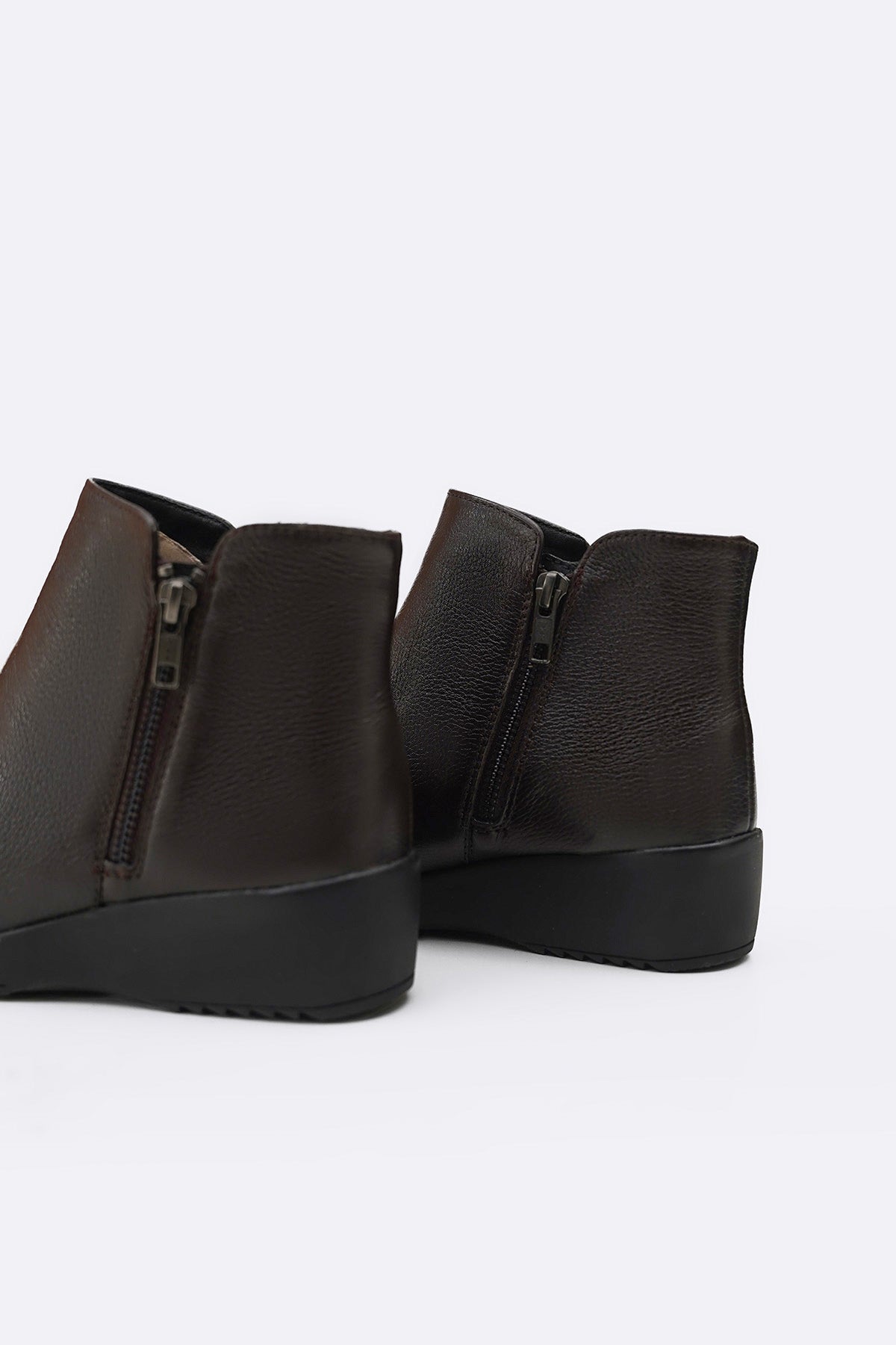 DARK BROWN COMFY LEATHER WEDGE BOOTS