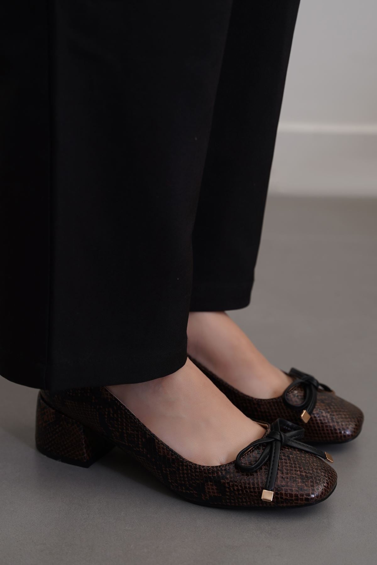 COFFEE MONDAY BLOCK HEELS