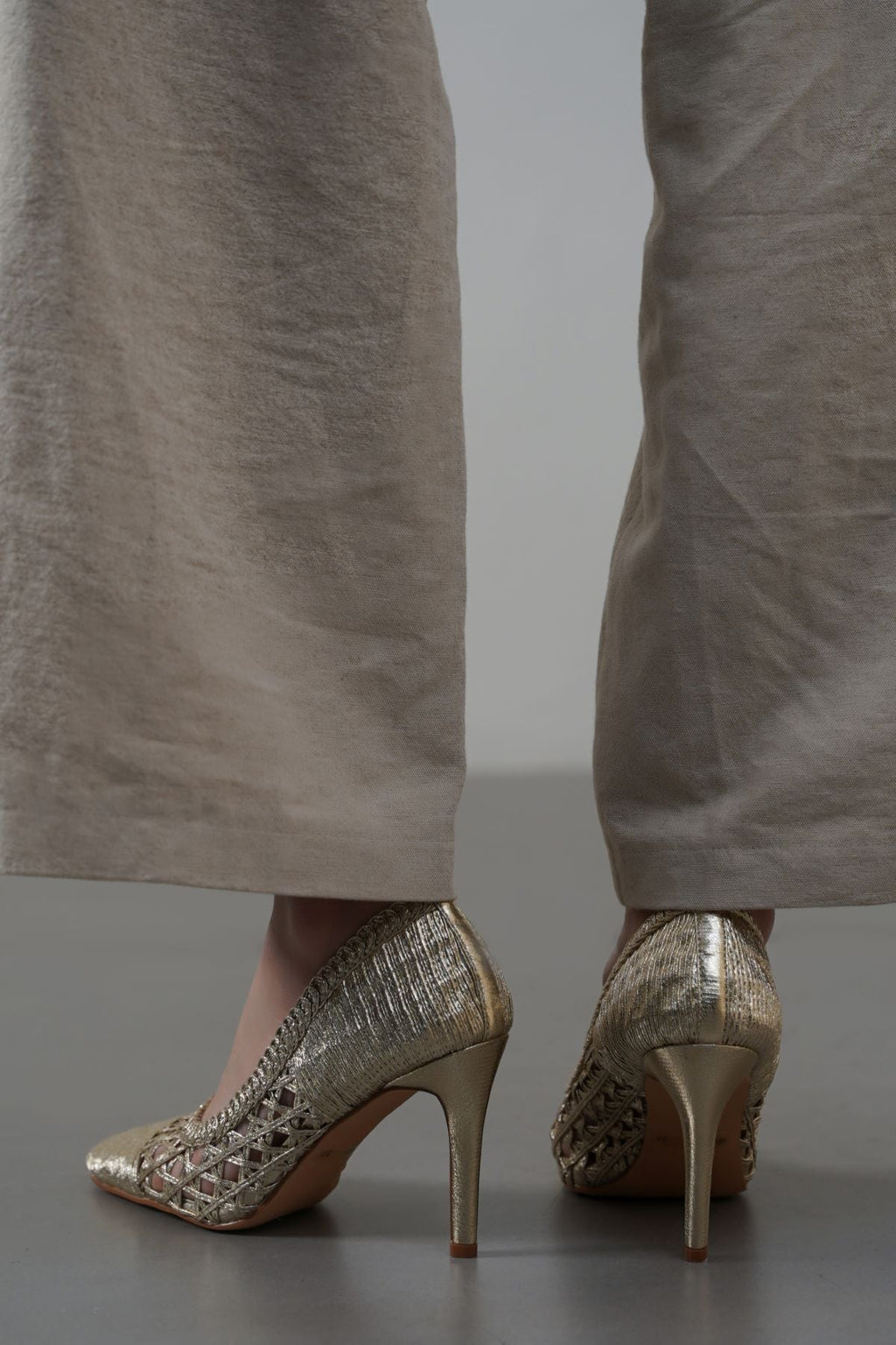 GOLD WOVEN STILETTO