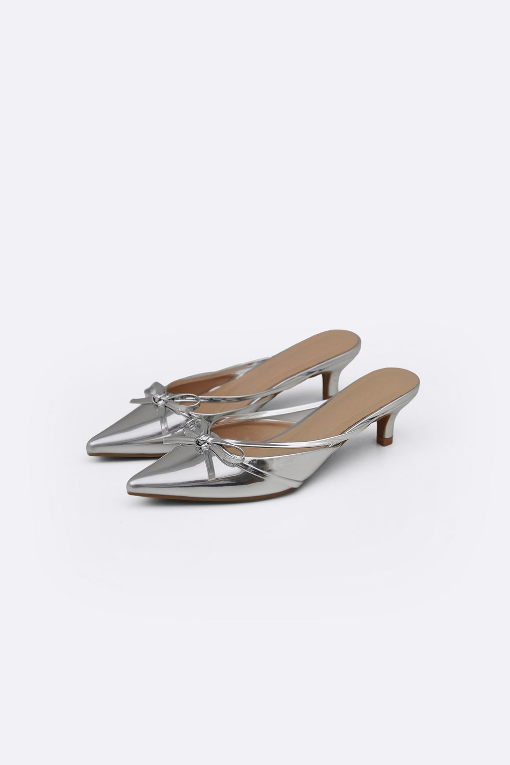SILVER MINI BOW HEELS