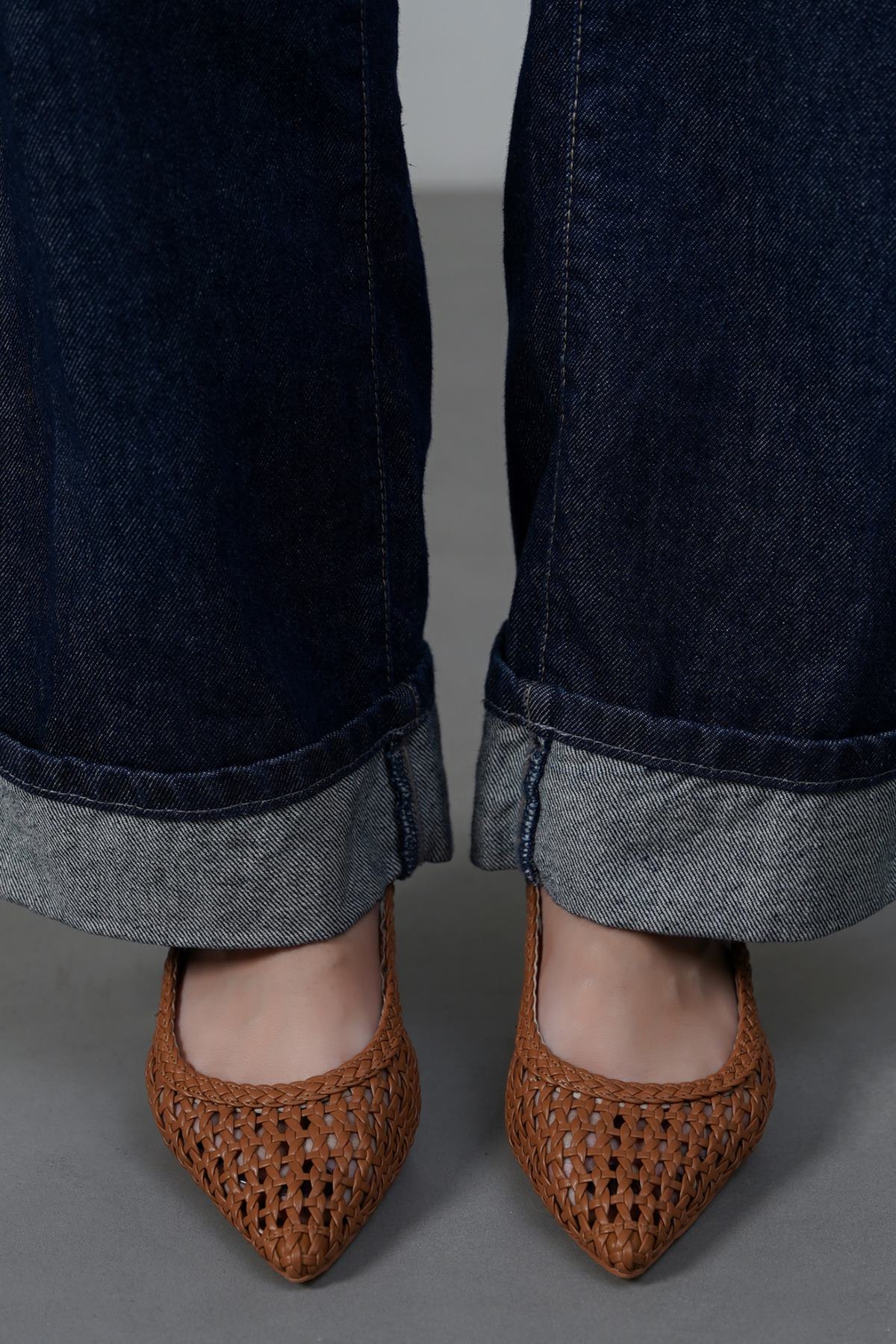TAN BREW BAR HEELS