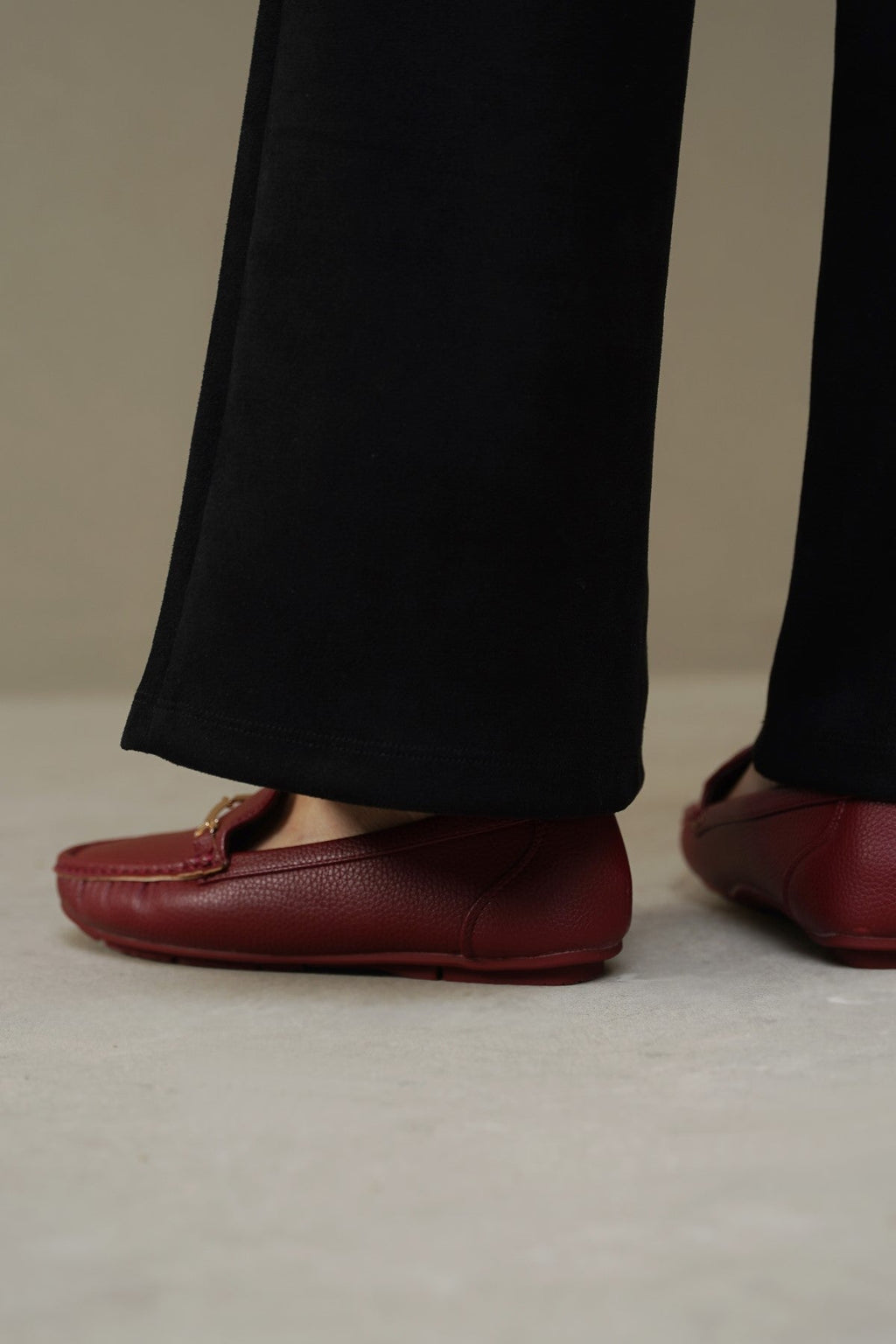 RED BUCKLE MAMA MOCCASINS