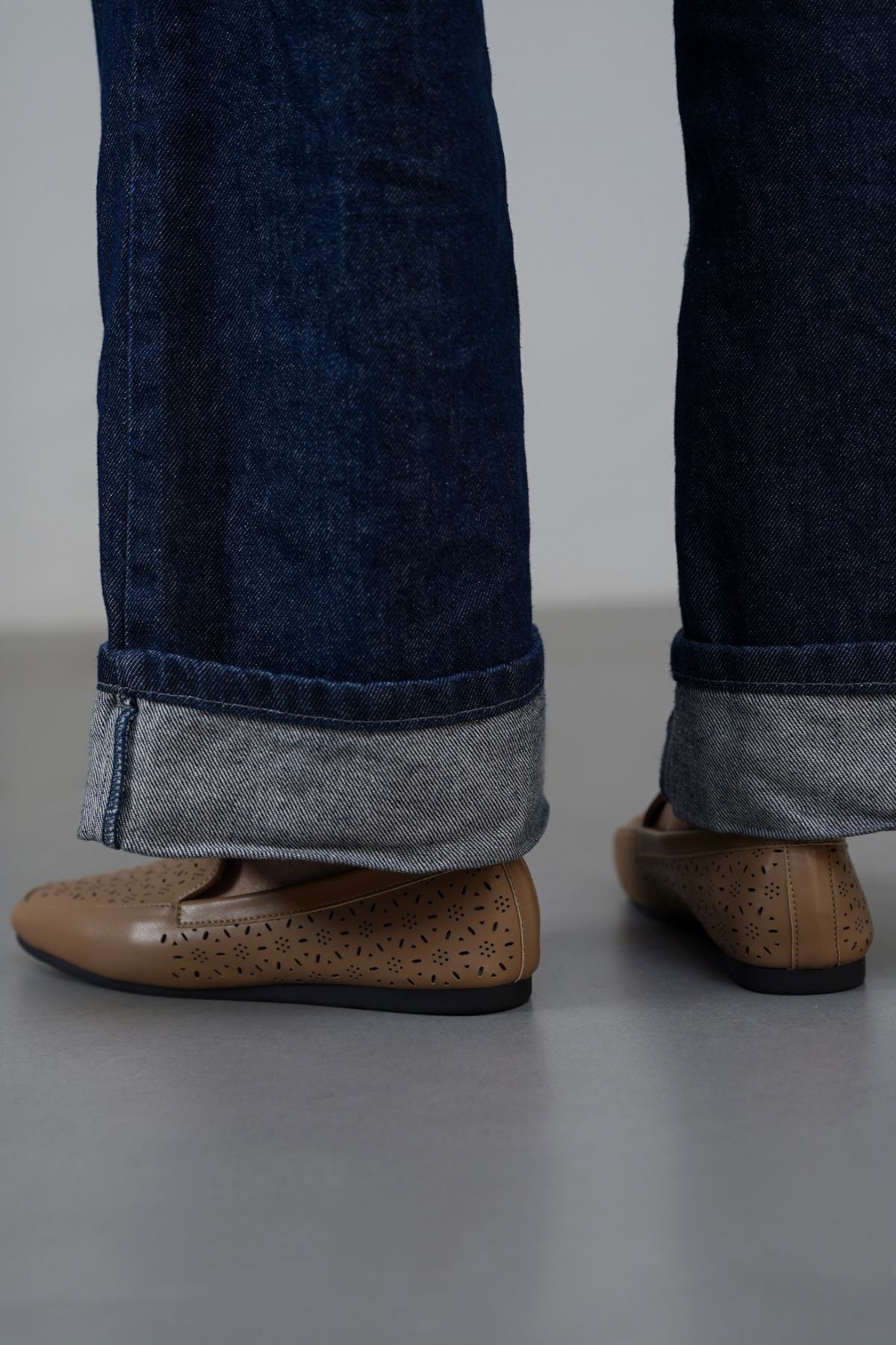 BEIGE COMFY MAMA LOAFERS