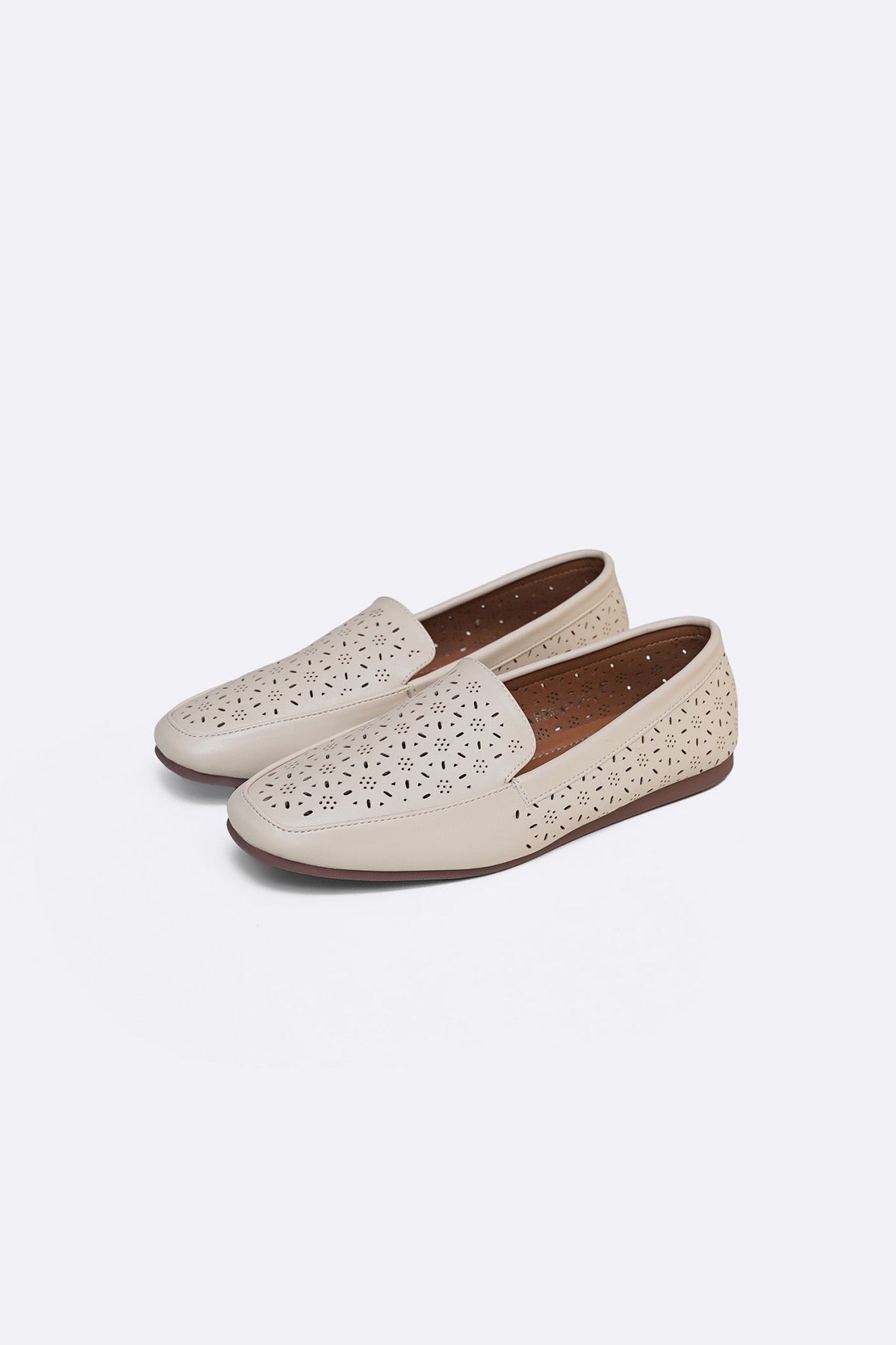 OFF WHITE COMFY MAMA LOAFERS