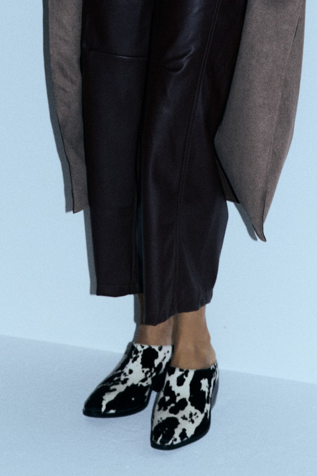 BLACK COW LEATHER BOOT MULES