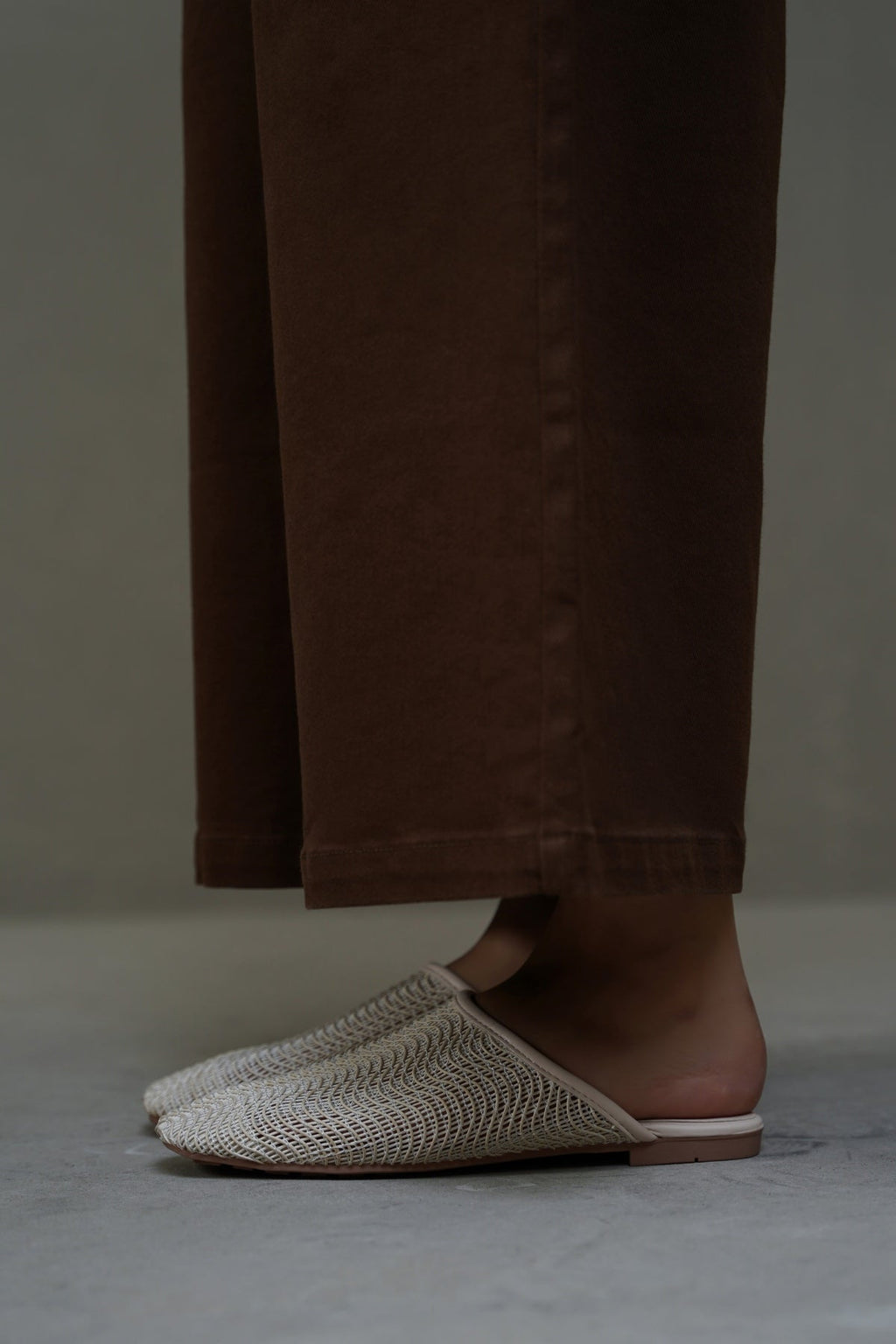 WHITE SOFT BR MULES