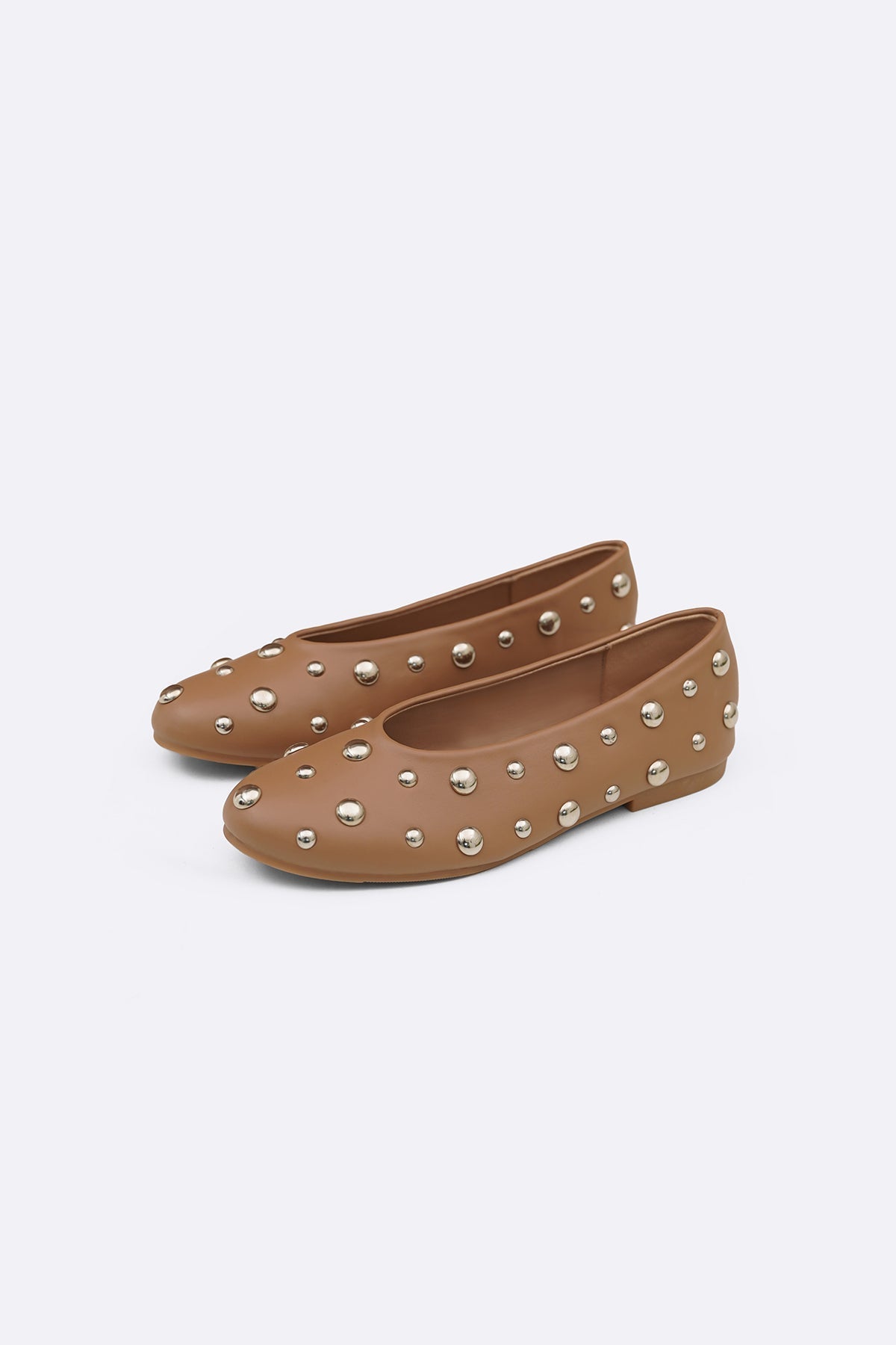 TAUPE STUDDED STREET PUMPS