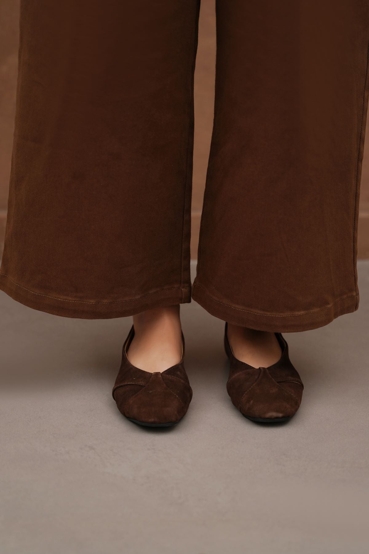 DARK BROWN COLETTE LEATHER PUMPS