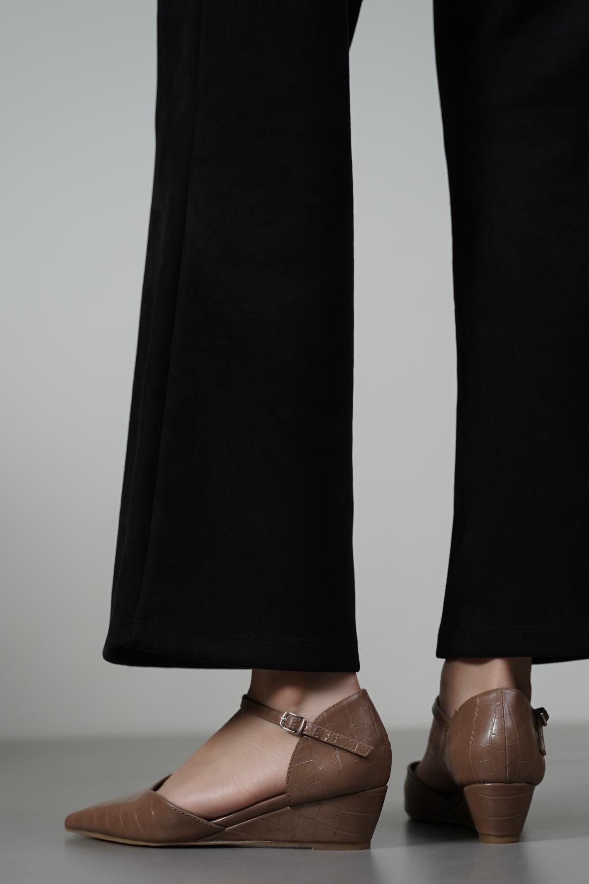 BEIGE VIENNA WEDGE