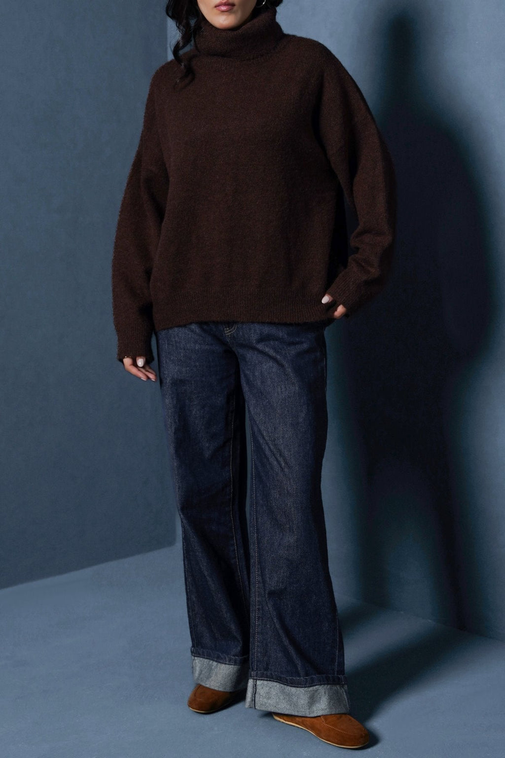 BROWN MANHATTAN HIGH NECK SWEATER